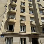 Studio entièrement rénové au cœur de Paris