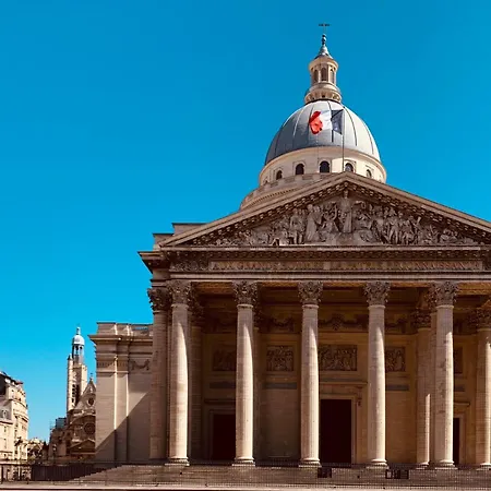 Entierement Renove Au Coeur De * Parigi